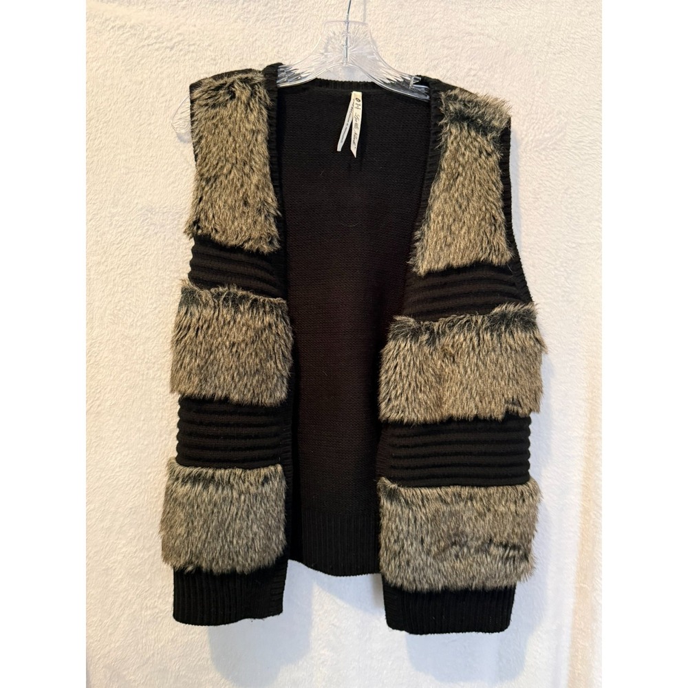 Leo & Nicole Women's Black Faux Fur Vest PXL Sleeveless Open Front